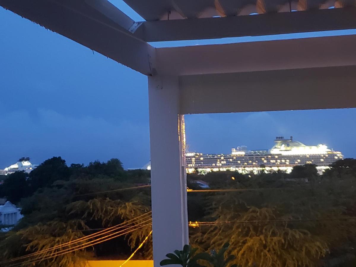 Mustique Suites Curacao ウィレムスタッド エクステリア 写真