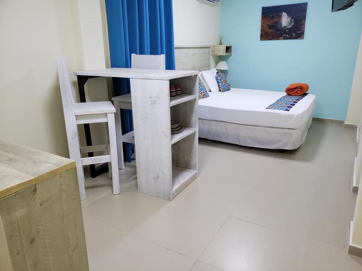 Mustique Suites Curacao ウィレムスタッド エクステリア 写真