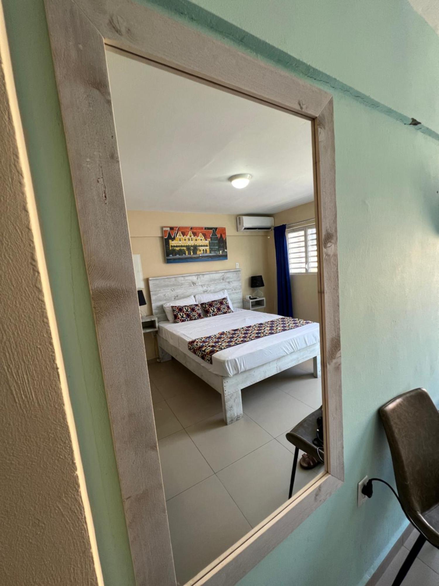 Mustique Suites Curacao ウィレムスタッド エクステリア 写真