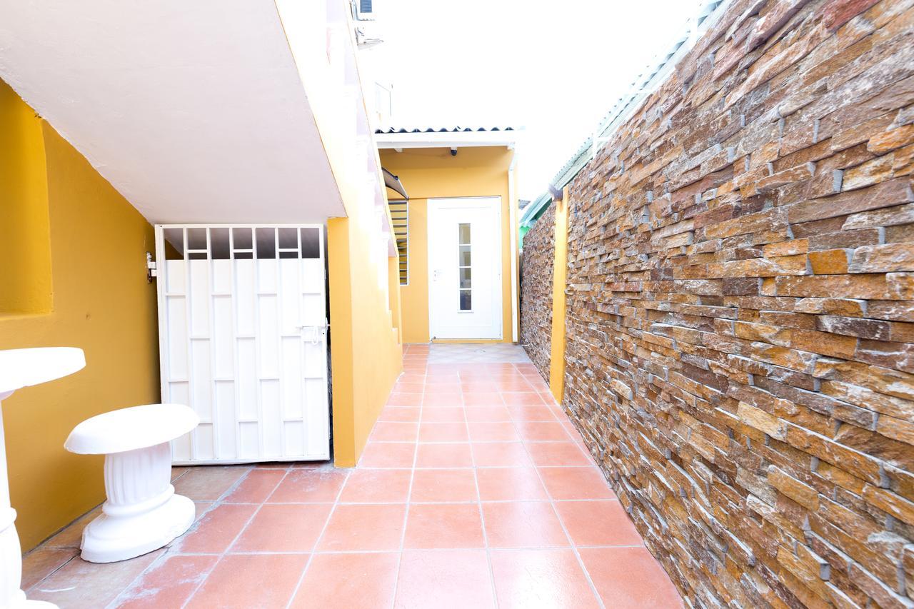 Mustique Suites Curacao ウィレムスタッド エクステリア 写真